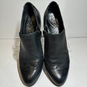 Born Chakri Heeled Ankle Leather Black Bootie Side Zip Wingtip D50103 size 8M